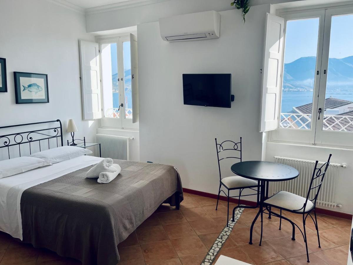 ガエータ Il Bottone Al Duomo Bed & Breakfast エクステリア 写真