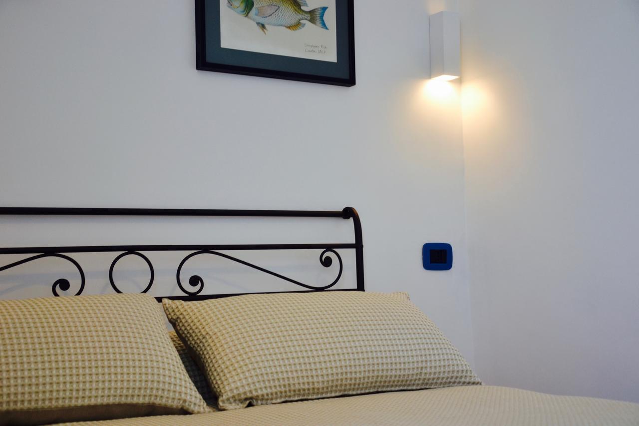 ガエータ Il Bottone Al Duomo Bed & Breakfast エクステリア 写真