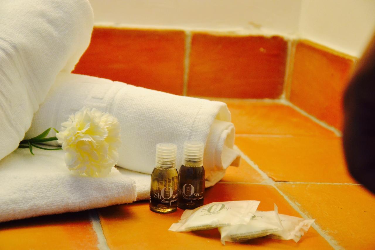 ガエータ Il Bottone Al Duomo Bed & Breakfast エクステリア 写真